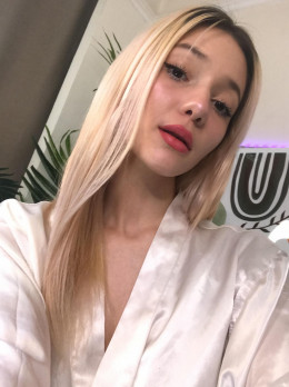 Escort in Doha - Emily
