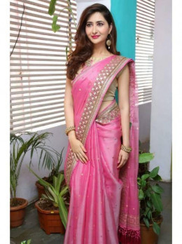 Escort in Doha - Komal Khan 